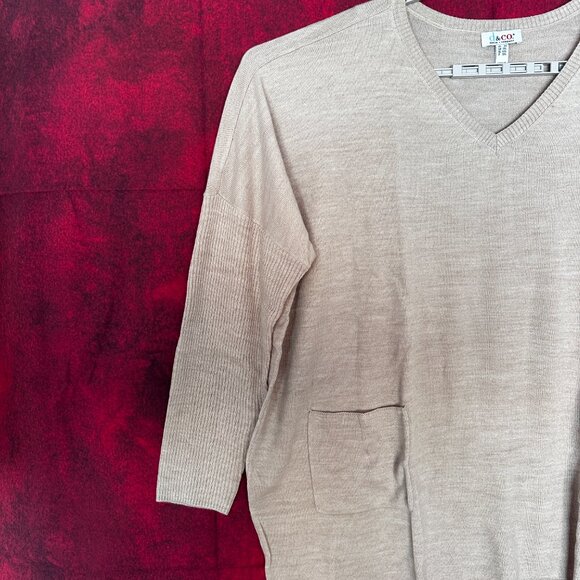 DENIM & CO WOMEN'S SWEATER, BEIGE, 2 POCKETS, V-NECK PULLOVER, OVERSIZE 2X - Picture 6 of 9